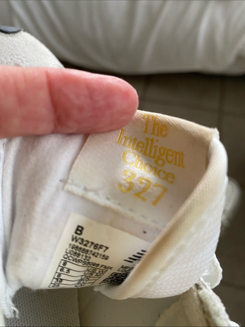 New Balance 327 Sneaker -